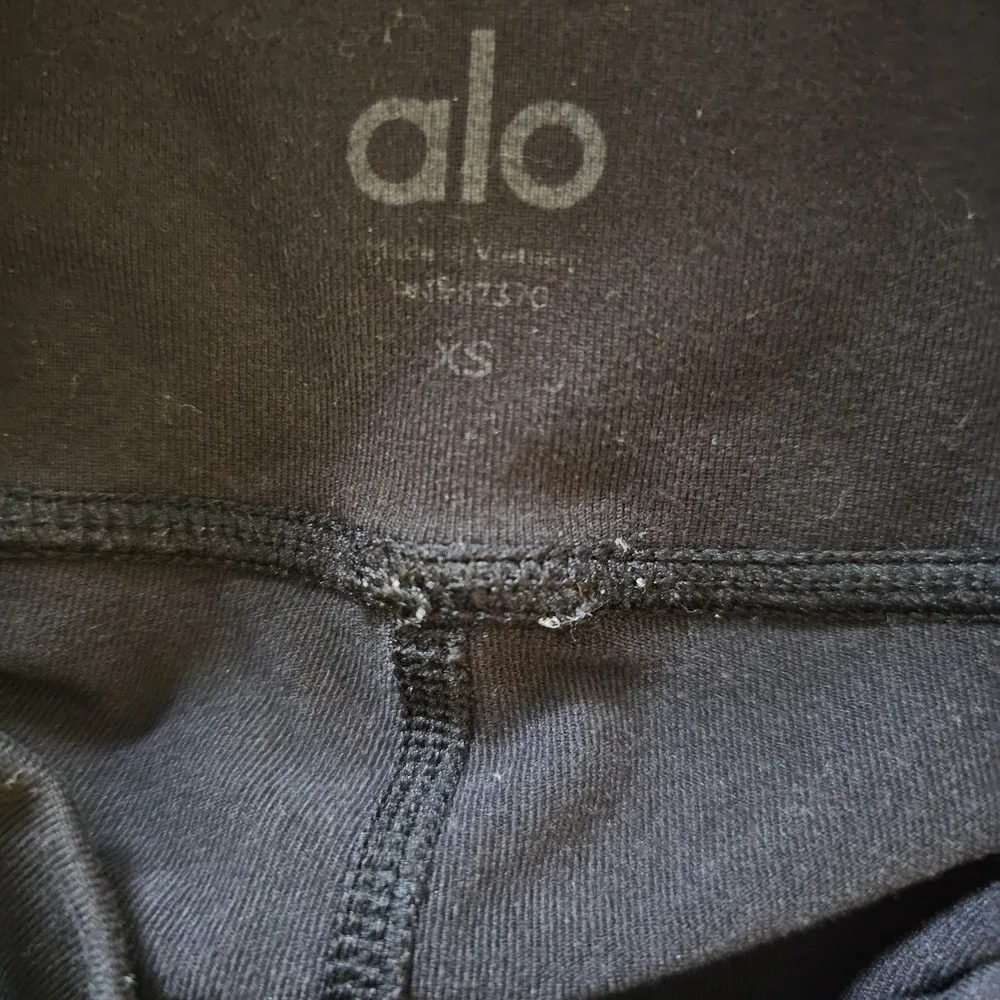 ALO Yoga Black Leggings‎ Size XS
